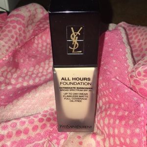 YSL all hours Foundation